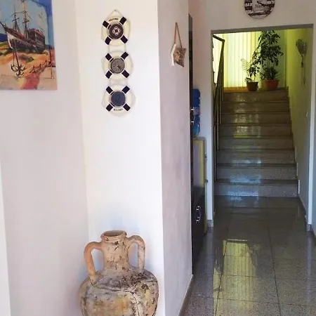 招待所 Adri 内塞伯尔