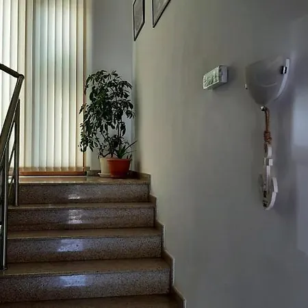 Adri Guest house 2*
